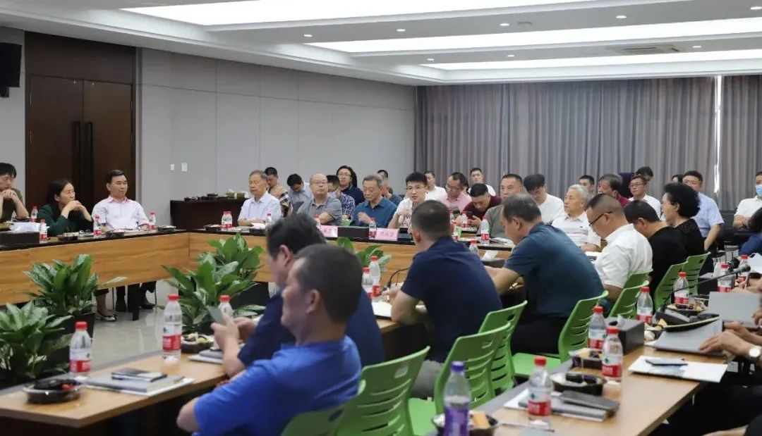 卓越企业家学习俱乐部走进银河集团(galaxy)科技参观学习！