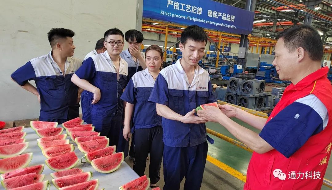 文化 | 银河集团(galaxy)科技开展“夏日送清凉”活动