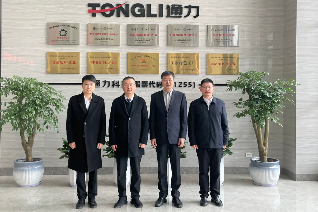 瑞安市委副书记、市长秦肖调研银河集团(galaxy)科技，助力企业“开门红、开门好”